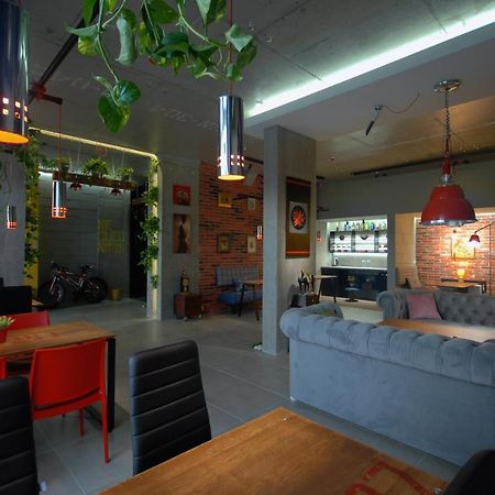 Cubby Hotel Lviv Exterior photo